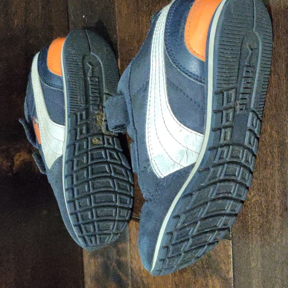 Puma Sneakers (Toddler) navy blue, Size 12C - Picture 4 of 4